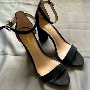 Madden NYC size 7.5 black heels